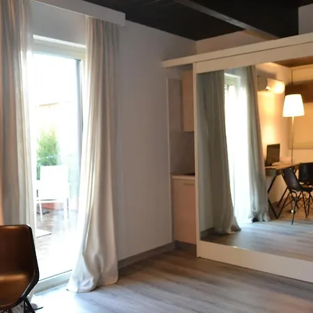 Gatto Bianco Le Dimore 바리