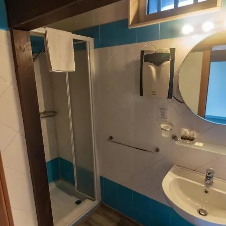 Gatto Bianco Le Dimore