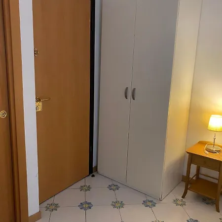 Gatto Bianco Le Dimore 3* باري