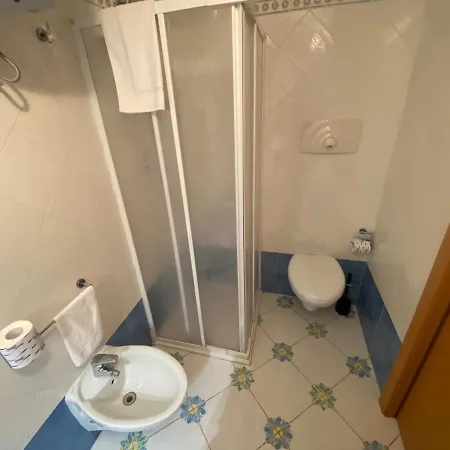 Gatto Bianco Le Dimore باري