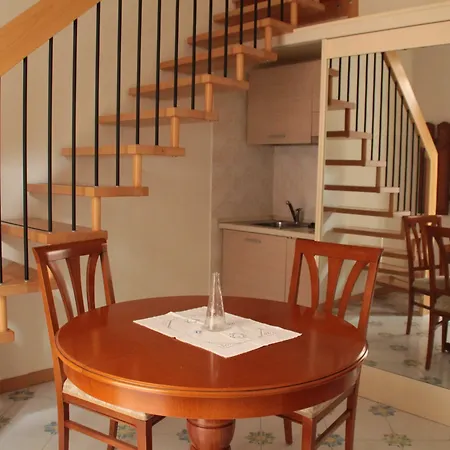 Gatto Bianco Le Dimore