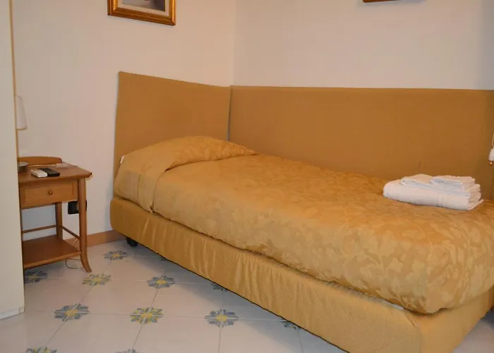 Gatto Bianco Le Dimore Bari